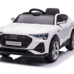 Audi e-tron Sportback beli auto na akumulator za decu