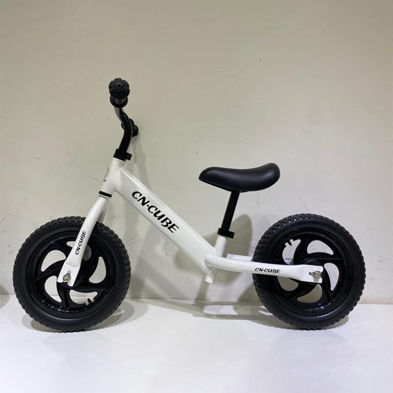 Balans bicikl model 1 u beloj boji za decu