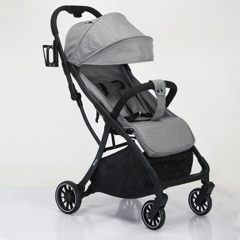 Dečija kolica u sivoj boji