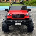 Mercedes terenac 4x4 crveni auto na akumulator za decu